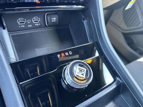 New 2025 Jeep Grand Cherokee L Laredo w/ Luxury Tech Group I AWD/4WD image 37