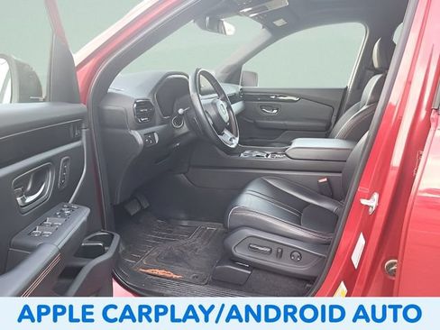 Used 2023 Honda Pilot TrailSport image 11
