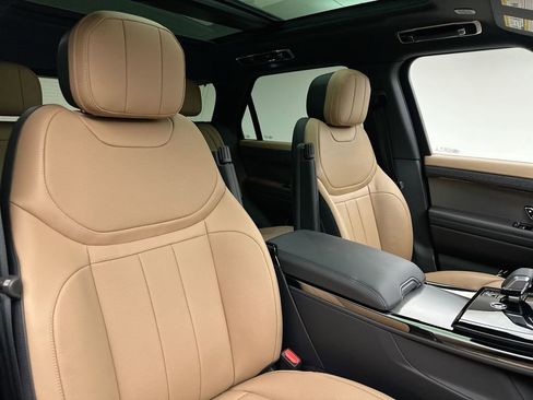 Certified 2025 Land Rover Range Rover Sport Dynamic SE AWD/4WD image 18