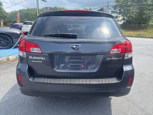 Used 2013 Subaru Outback 2.5i Premium w/ Popular Pkg 1A AWD/4WD image 5