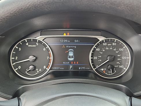 Used 2024 Nissan Altima 2.5 SV image 16