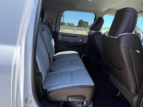 New 2026 RAM 3500 Laramie AWD/4WD image 15