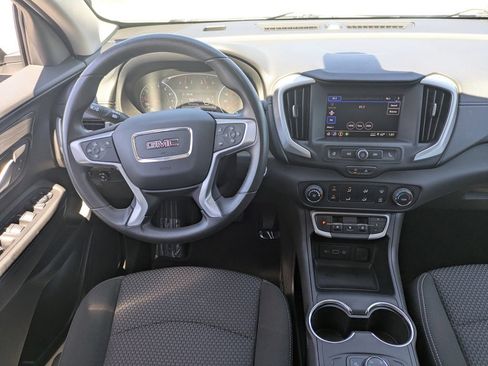 Used 2024 GMC Terrain SLE AWD/4WD image 16