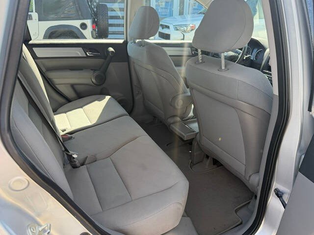Used 2011 Honda CR-V LX image 31