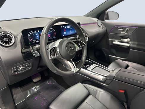 Used 2025 Mercedes-Benz GLA 250 4MATIC image 14