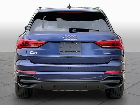 Certified 2025 Audi Q3 2.0T Premium w/ Convenience Package AWD/4WD image 5