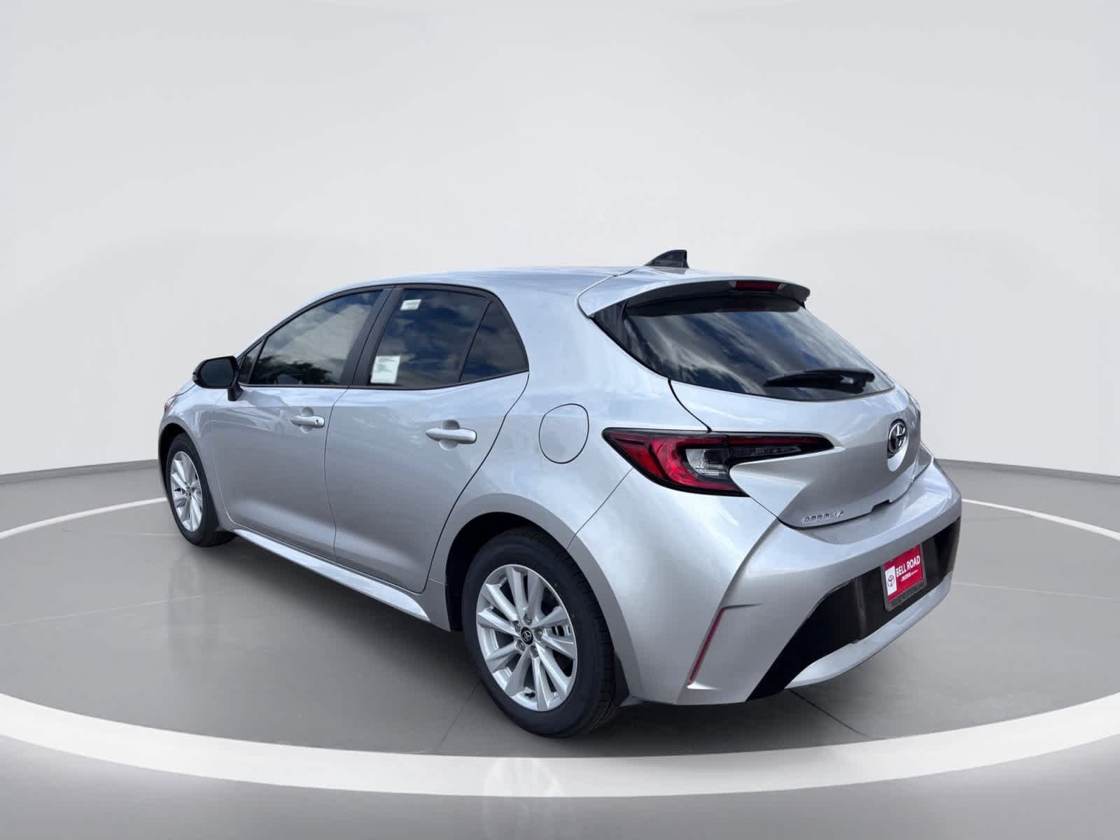 New 2027 Toyota Corolla SE FWD image 3
