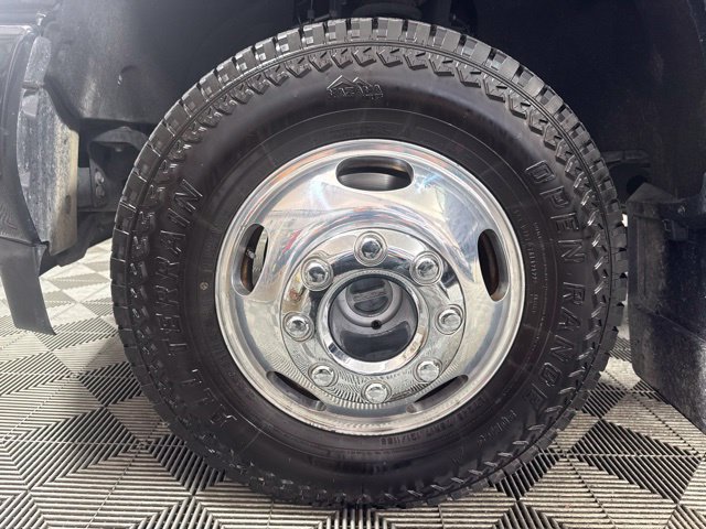 Used 2017 Ford F350 Platinum w/ Platinum Ultimate Package AWD/4WD image 10