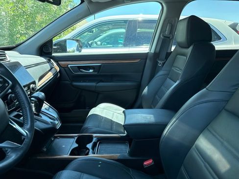 Used 2021 Honda CR-V Touring image 3