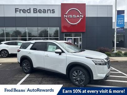 New 2025 Nissan Pathfinder SV w/ SV Premium Package