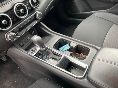 Used 2024 Nissan Sentra SV image 18