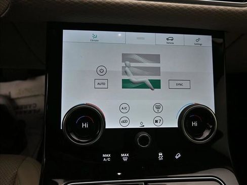Used 2020 Land Rover Range Rover Velar S image 17