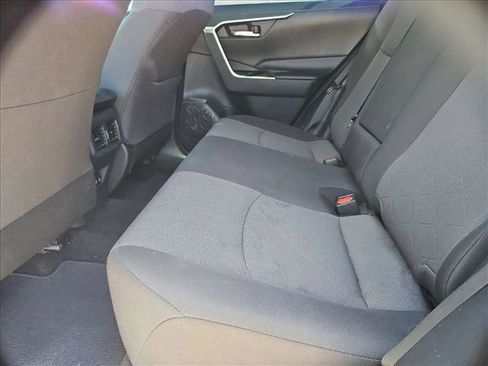 Used 2019 Toyota RAV4 XLE w/ Carpet Mat Package FWD image 17