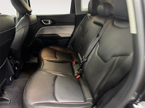 Used 2022 Jeep Compass Limited image 21
