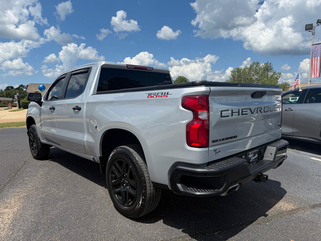 Used 2021 Chevrolet Silverado 1500 LT Trail Boss w/ Bed Protection Package AWD/4WD image 5