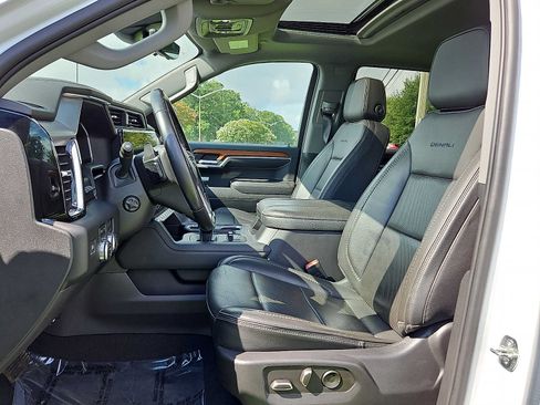 Used 2023 GMC Sierra 1500 Denali w/ Denali Reserve Package AWD/4WD image 12