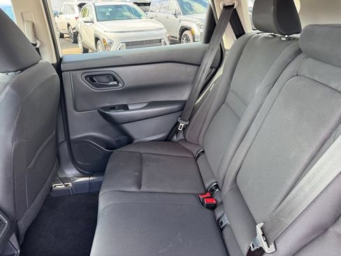 Used 2024 Nissan Rogue S AWD/4WD image 8