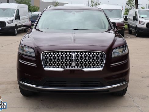 Used 2023 Lincoln Nautilus Reserve AWD/4WD image 9
