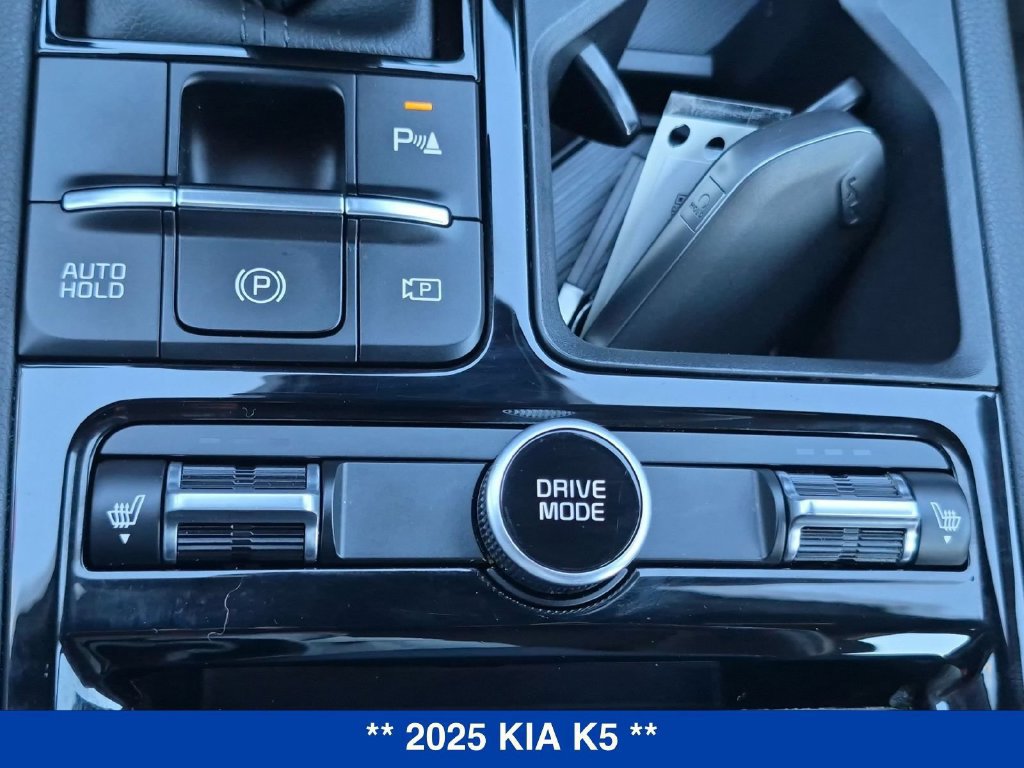 Used 2025 Kia K5 GT-Line w/ GT-Line Premium Package FWD image 28