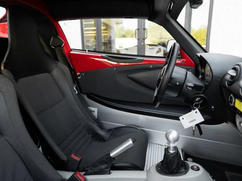 Used 2005 Lotus Elise RWD image 20