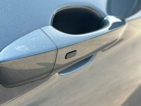 Used 2025 Volkswagen Jetta SE w/ Sunroof Package image 17