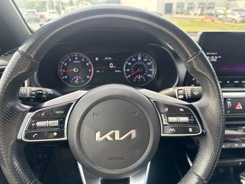 Used 2023 Kia Forte GT-Line w/ GT-Line Premium Package FWD image 13