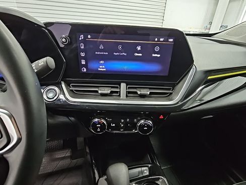 Used 2024 Chevrolet Trax ACTIV w/ Driver Confidence Package image 13