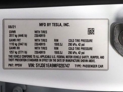 Used 2021 Tesla Model 3 Standard Range Plus image 56