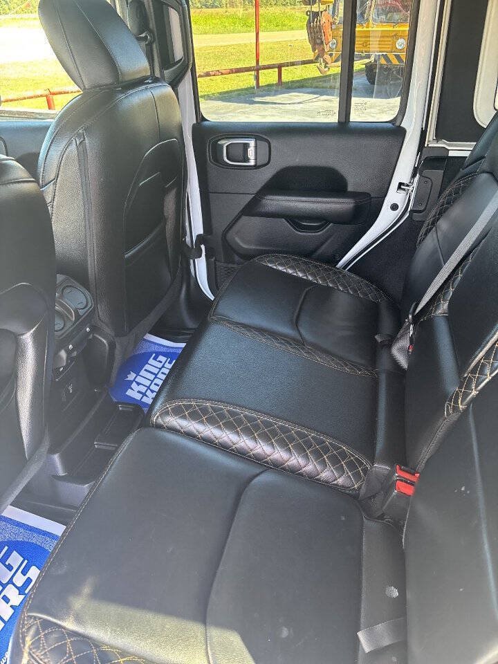 Used 2021 Jeep Wrangler Unlimited Sahara AWD/4WD image 21