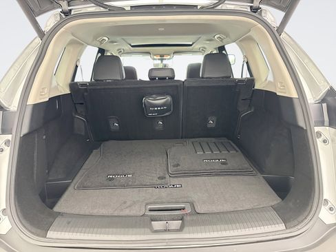 Used 2023 Nissan Rogue SV w/ SV Premium B Package AWD/4WD image 19