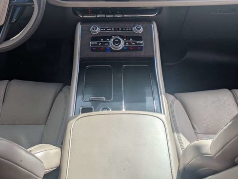 Used 2021 Lincoln Aviator Reserve w/ Equipment Group 202A AWD/4WD image 21