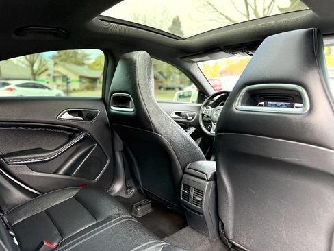 Used 2019 Mercedes-Benz CLA 250 image 15