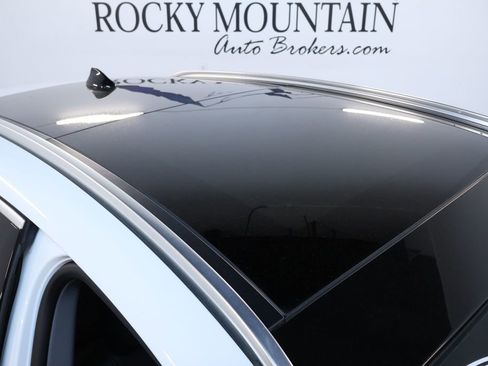 Used 2021 Alfa Romeo Stelvio Ti image 12