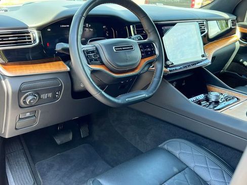 Used 2025 Jeep Grand Wagoneer Series III w/ HD Trailer Tow Package AWD/4WD image 24