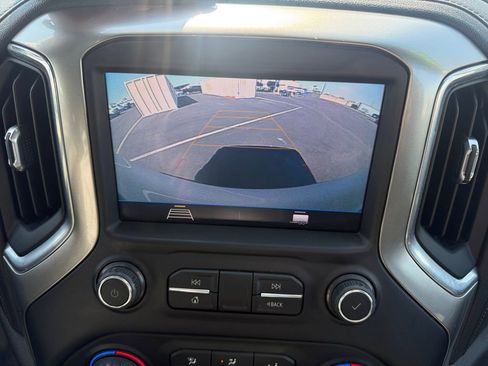 Used 2021 Chevrolet Silverado 1500 LT AWD/4WD image 25