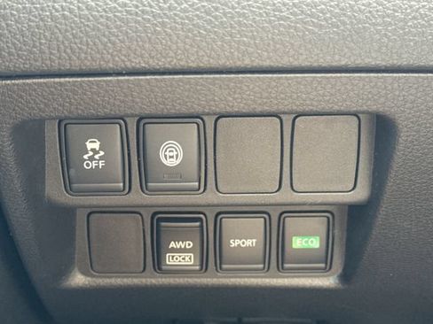 Used 2020 Nissan Rogue Sport S AWD/4WD image 29