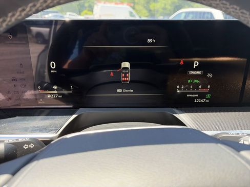 Used 2025 INFINITI QX80 Luxe RWD image 35