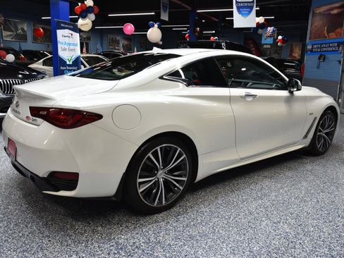 Used 2017 INFINITI Q60 2.0t image 4