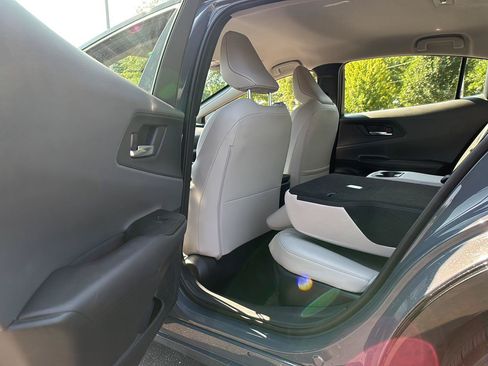 Used 2025 Toyota Prius XLE AWD/4WD image 23