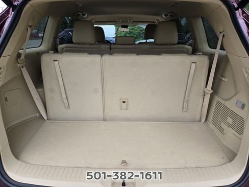Used 2017 Toyota Highlander Plus FWD image 17