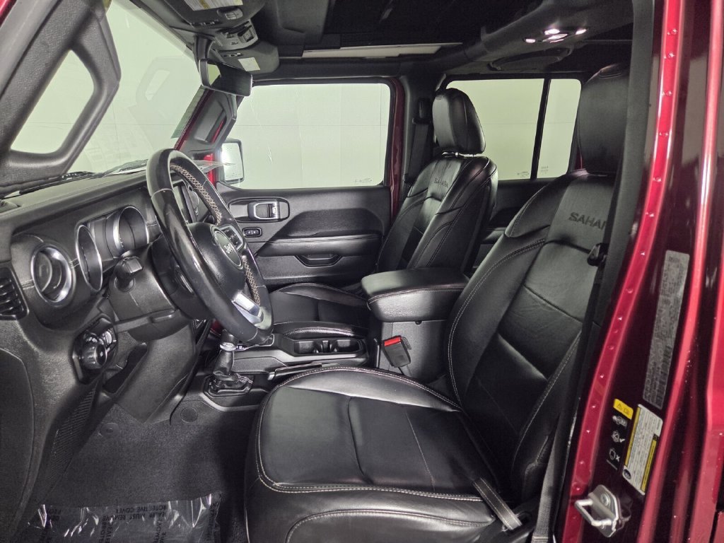 Used 2021 Jeep Wrangler Unlimited Sahara AWD/4WD image 30