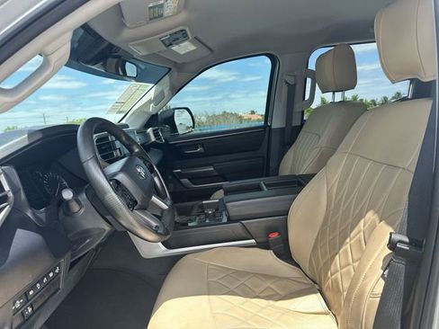 Used 2022 Toyota Tundra SR5 w/ SR5 Convenience Package AWD/4WD image 23