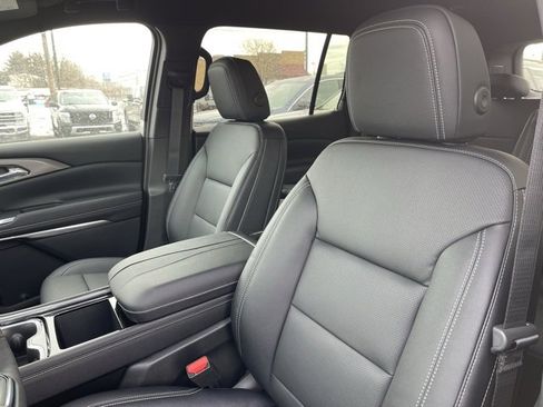 New 2026 Chevrolet Traverse LT w/ Midnight/Sport Edition image 17