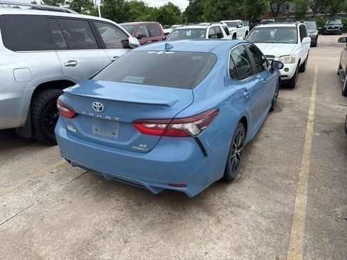 Used 2024 Toyota Camry SE FWD image 8