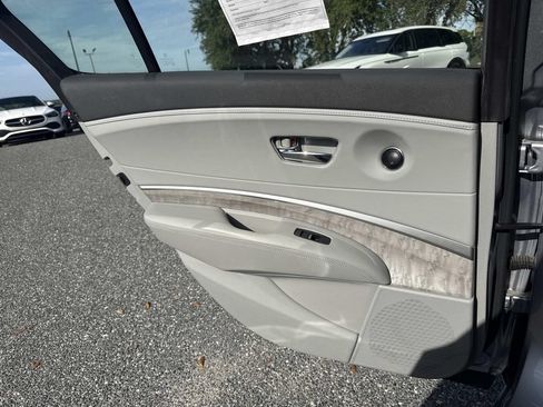 Used 2018 Acura RLX w/ Technology Package FWD image 13