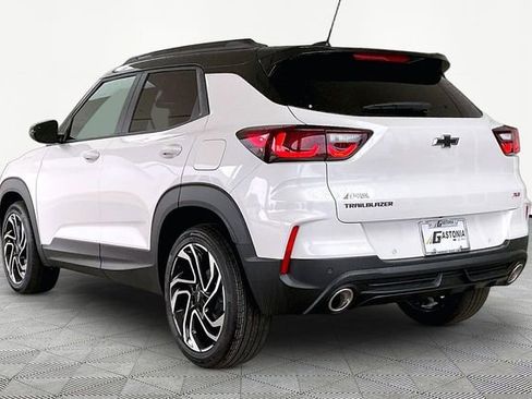 New 2026 Chevrolet TrailBlazer RS w/ Convenience Package FWD image 4