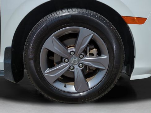 Used 2022 Honda Odyssey EX image 25
