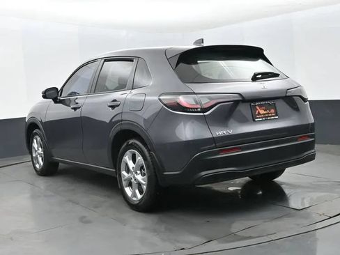 Used 2025 Honda HR-V LX image 9