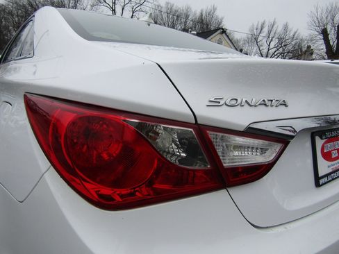 Used 2013 Hyundai Sonata Limited image 11