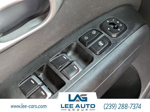 Used 2019 Kia Soul FWD image 18